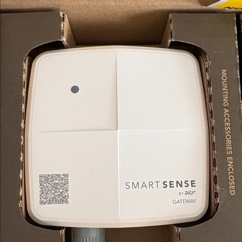 SmartSense by Digi Gateway Box no cord TM-GW-BZ-VZW-C like new